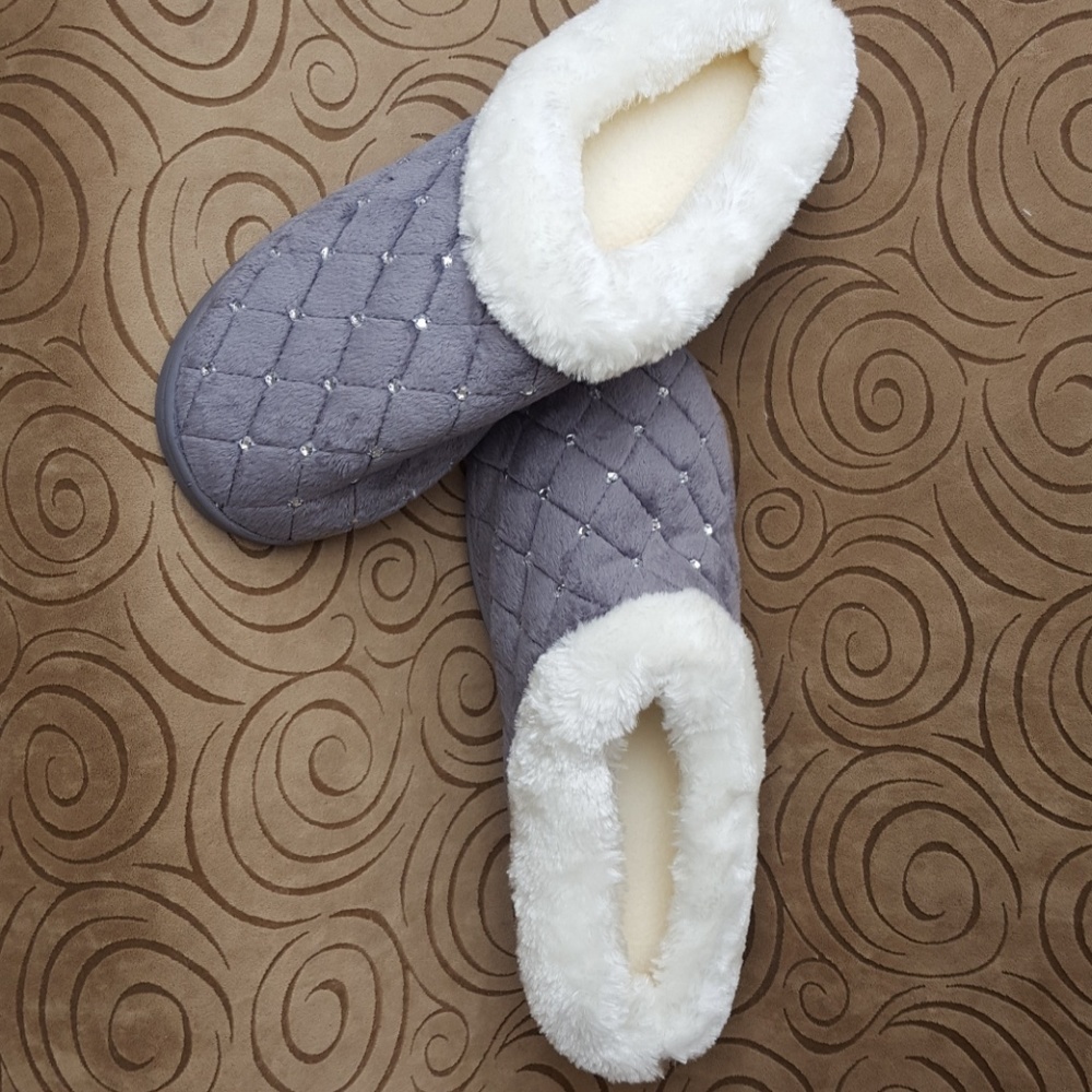 New Rhinestone quilted slippers